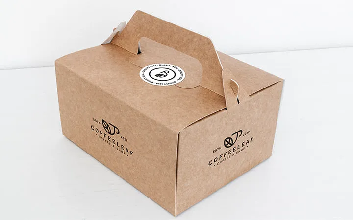 Rundes Etikett auf der Schachtel Rundes Etikett auf der Schachtel