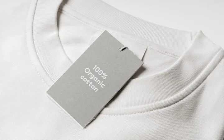 Hangtag an Kleidung Hangtag an Kleidung