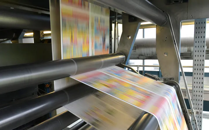 Druckmaschine als kompakte Bauweise Druckmaschine als kompakte Bauweise