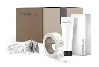 Krabička s nesoucím úchopem a logem Labelprint24 Krabička s nesoucím úchopem a logem Labelprint24