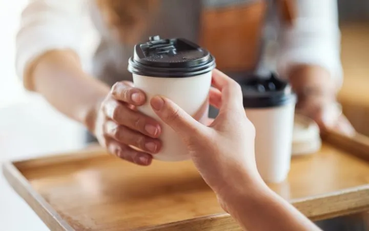 Kaffee-to-go Becher - Mehrwegpflicht für den Handel Kaffee-to-go Becher - Mehrwegpflicht für den Handel