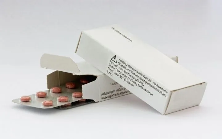 Arzneimittel mit Warnhinweis Arzneimittel mit Warnhinweis