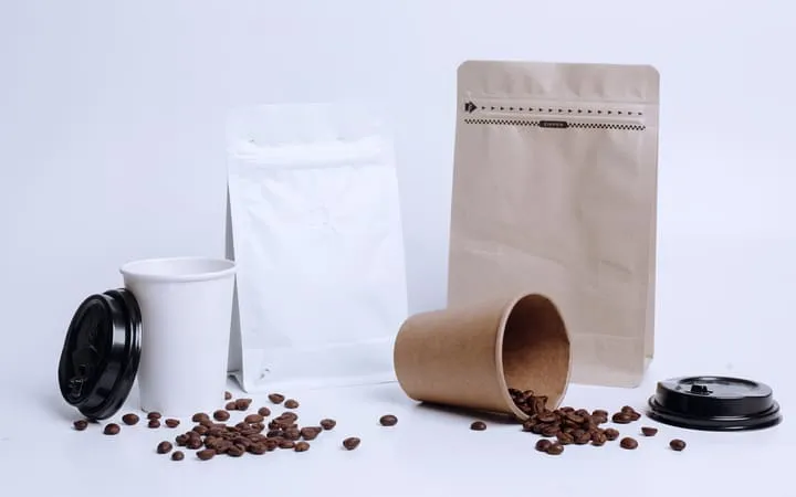 Doypack e bicchieri di carta