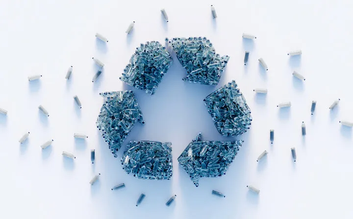 Recycling Symbol aus Plastikflaschen Recycling Symbol aus Plastikflaschen