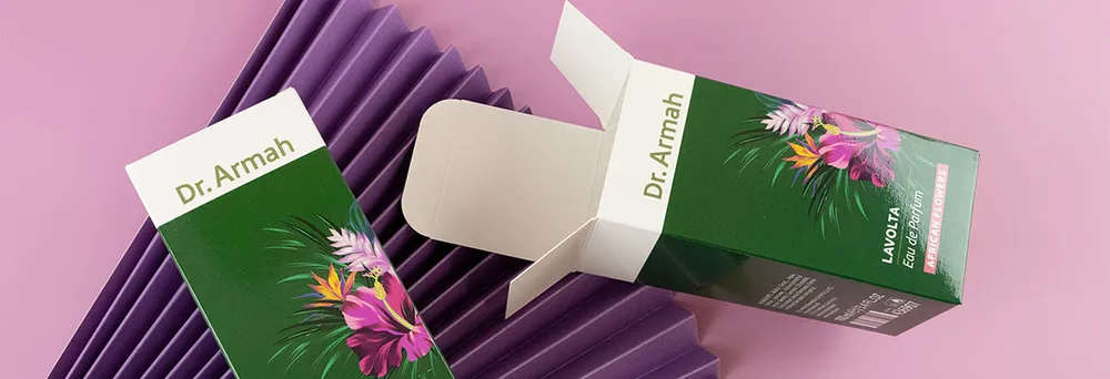 Faltschachtel grün veredelt aus Chromokarton Faltschachtel aus Chromokarton verdelt