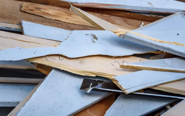 sperriges Holzmaterial sperriges Holzmaterial