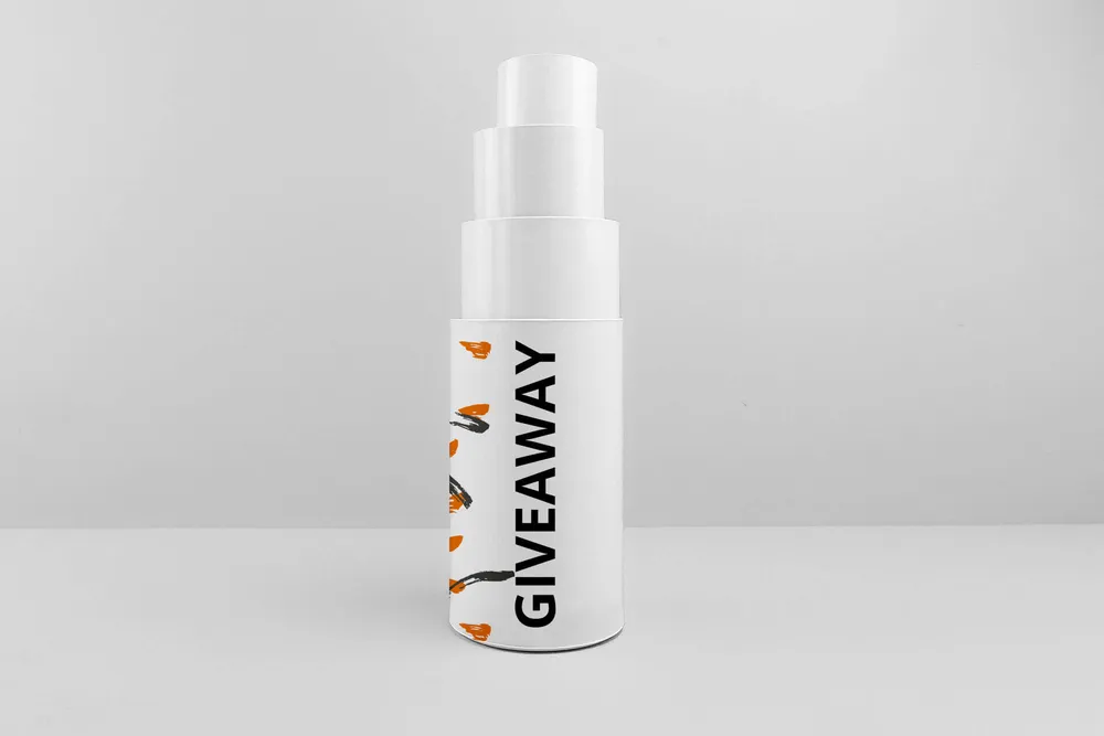 Papierdosen als Werbemittel aufeinandergestapelt