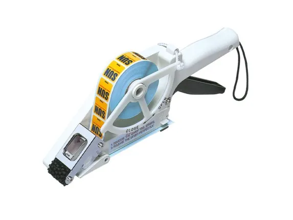 Handheld label applicator